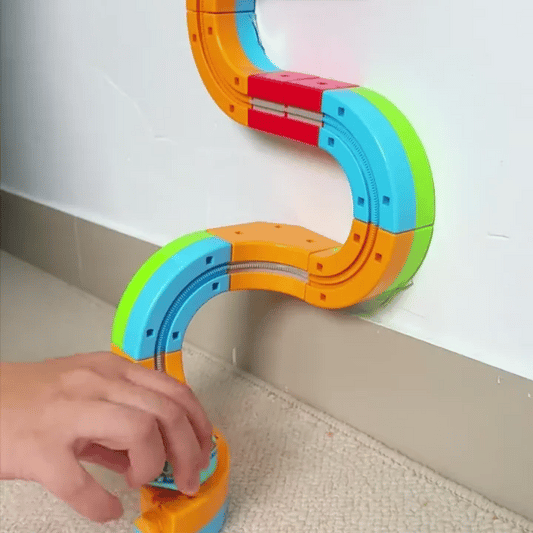 Magic Orbit Cube 3D STEM Train Set